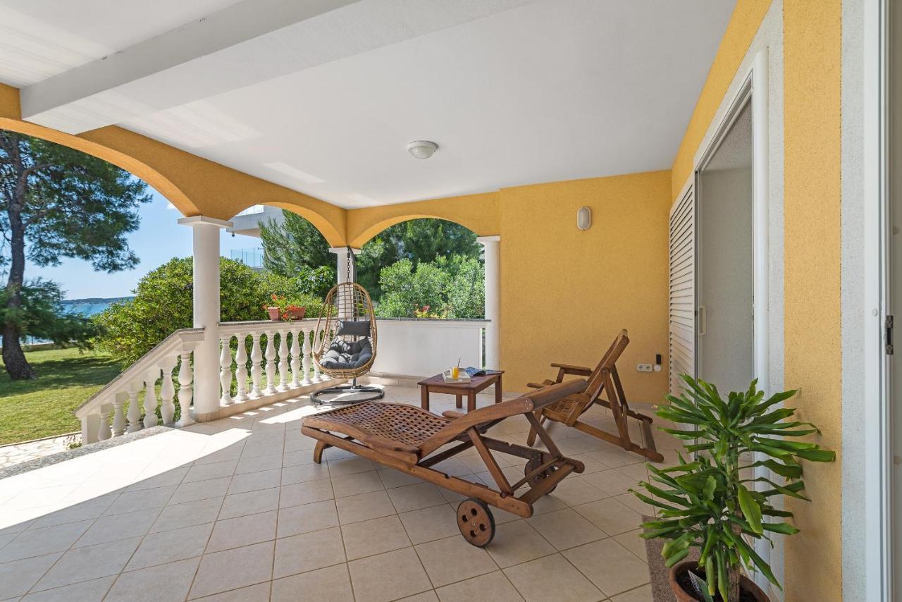 Beach Apartments Villa Kaya Sukošan Екстериор снимка