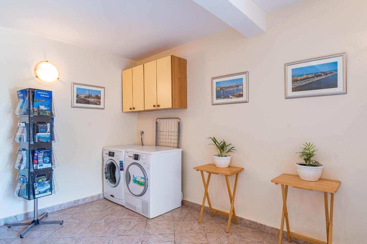 Beach Apartments Villa Kaya Sukošan Екстериор снимка