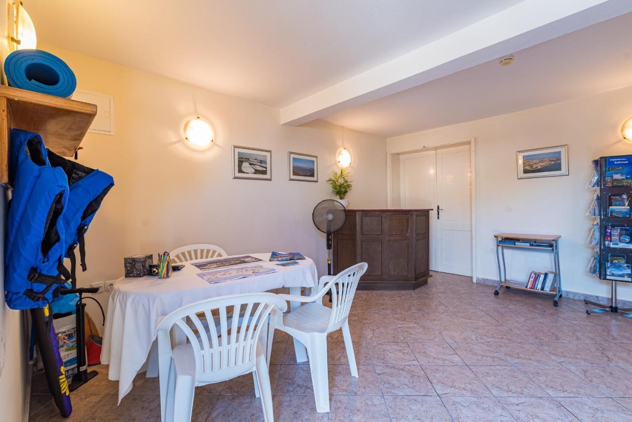 Beach Apartments Villa Kaya Sukošan Екстериор снимка